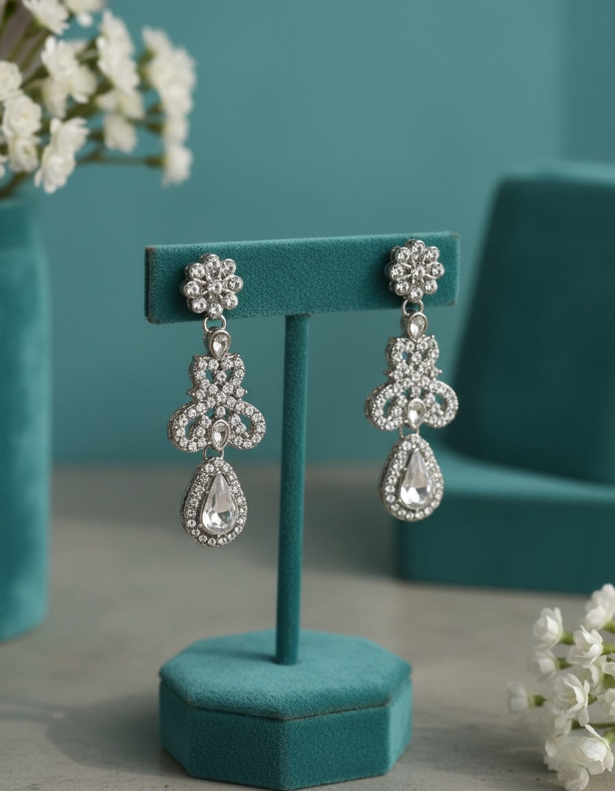 Sondarya Celestial Silver Crystal Necklace Set With Maang Tikka