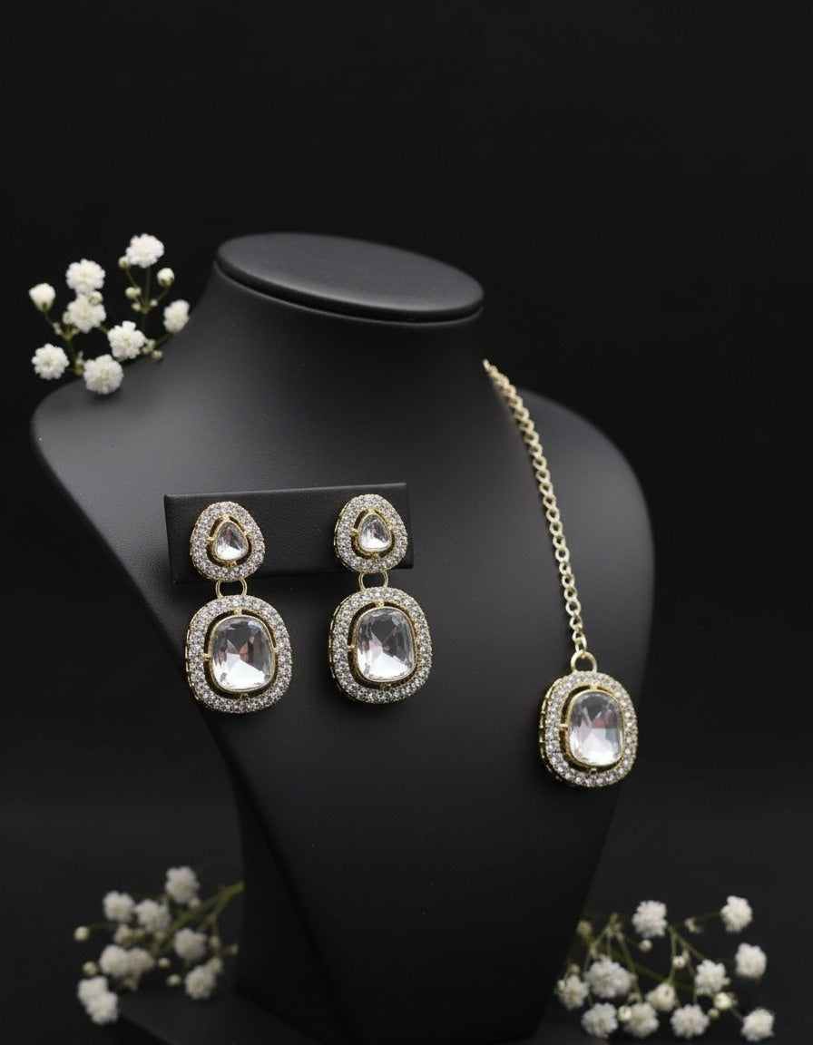 Sondarya Ethereal Ivory Polki-Style Necklace Set With Maang Tikka