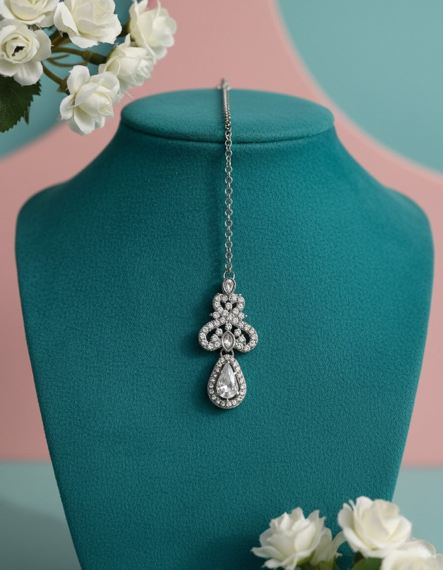 Sondarya Celestial Silver Crystal Necklace Set With Maang Tikka