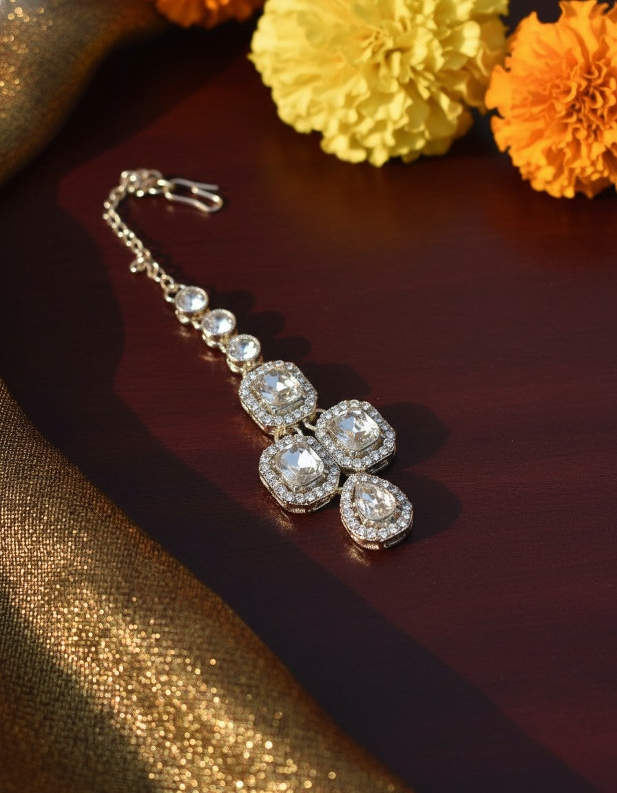 Sondarya White Double-Layered Polki-Style Necklace Set