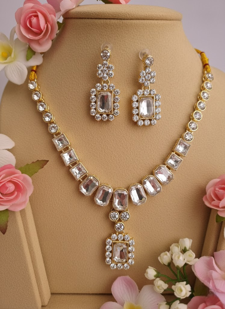 Sondarya Sparkling Solitaire Diamond-Look Necklace Set With Maang Tikka