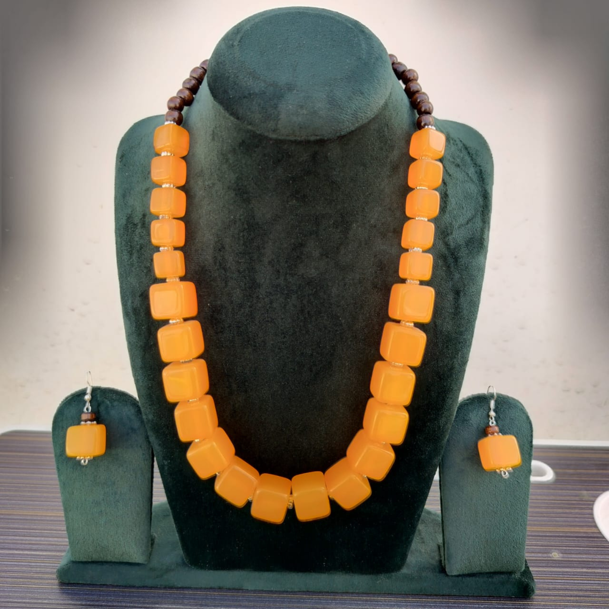 Sondarya Amber Glow: Square-Cut Stone Necklace Set With Earrings