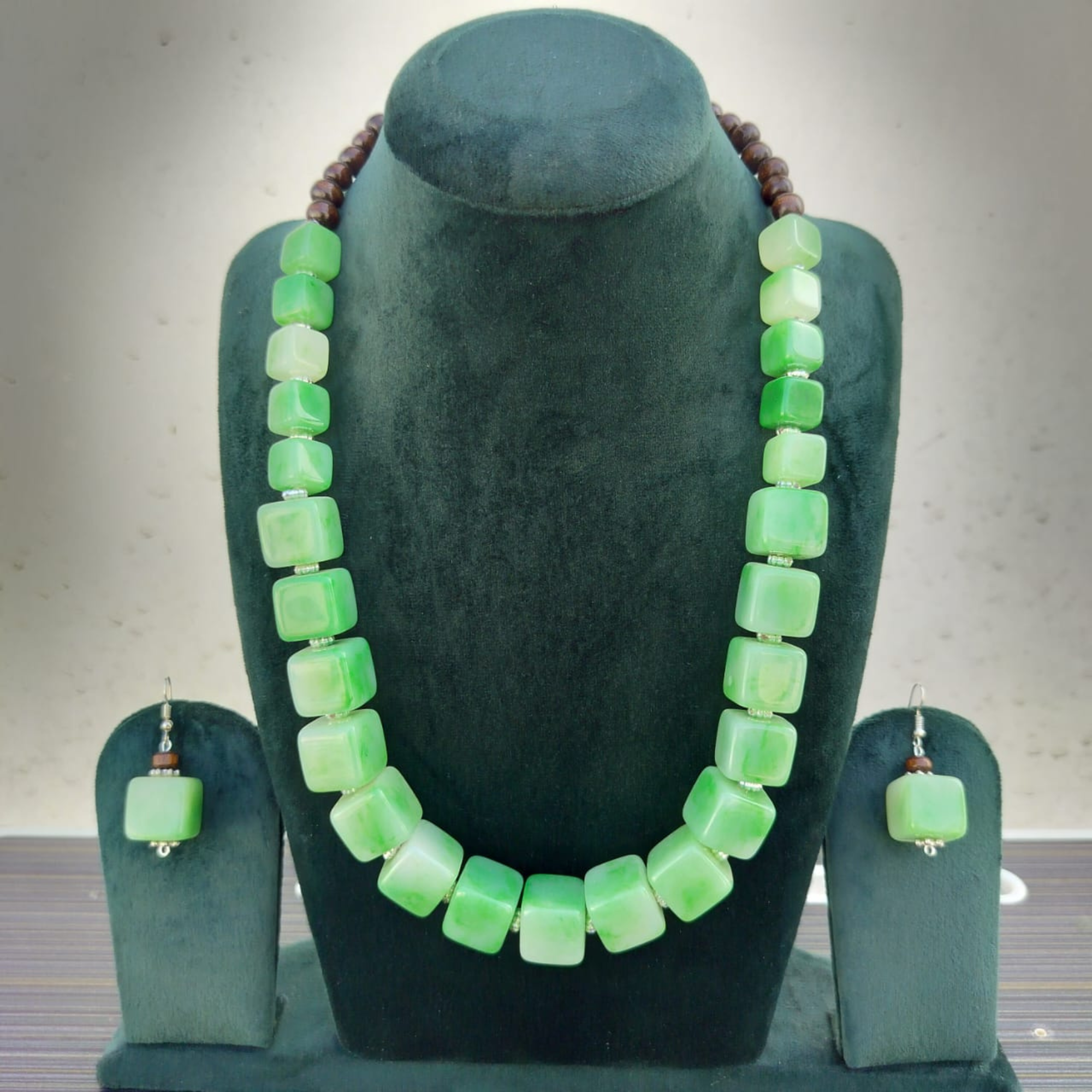 Sondarya Lush Green Square Stone Necklace Set With Earrings