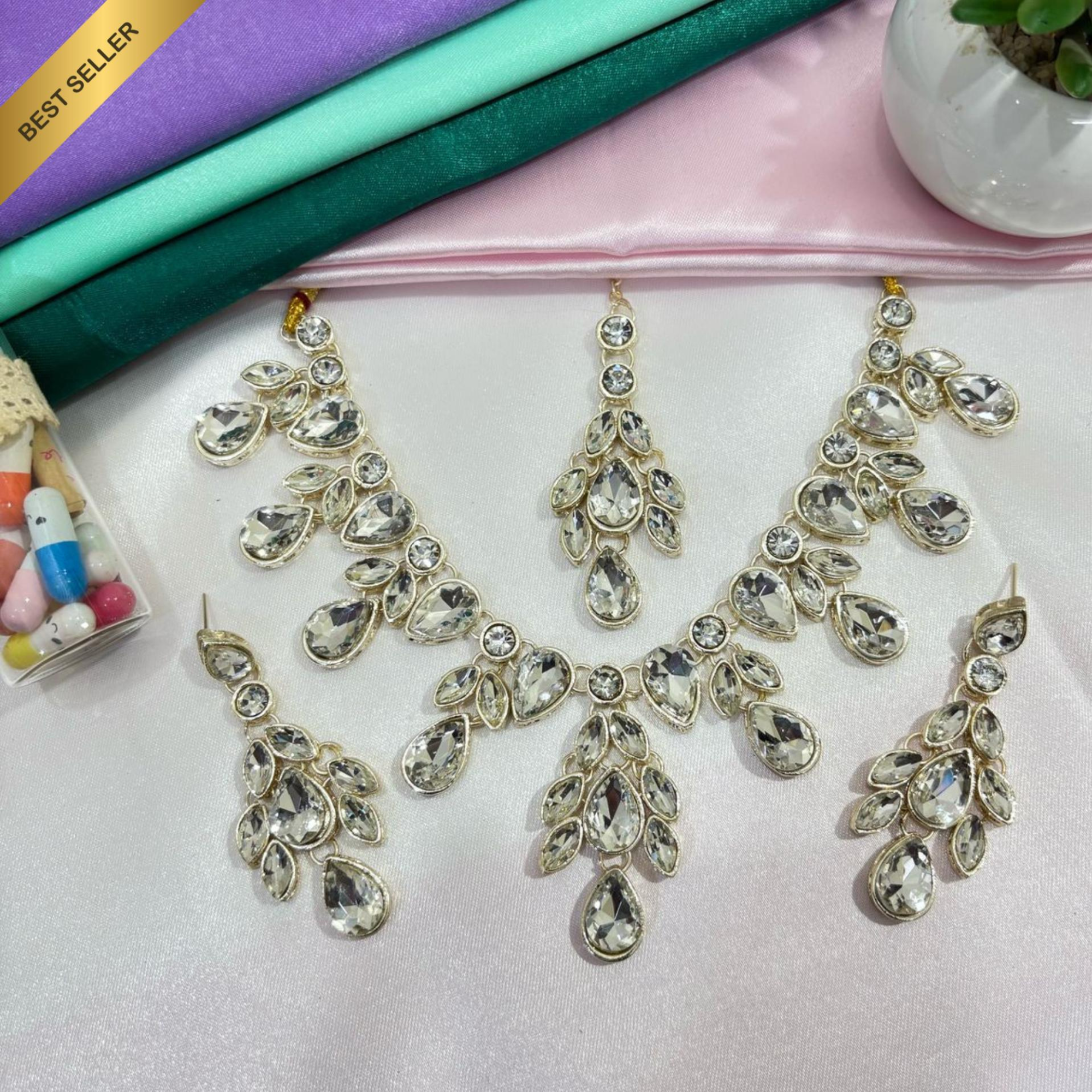 Sondarya Sparkling White Teardrop Kundan Necklace Set with Maang Tikka